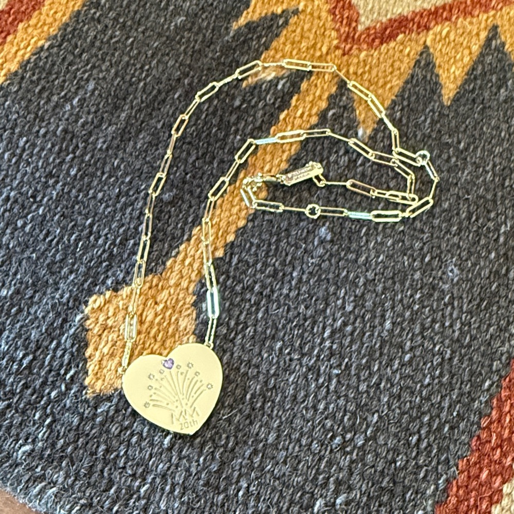 Gold tone heart necklace with purple stone - Picture 2 of 4
